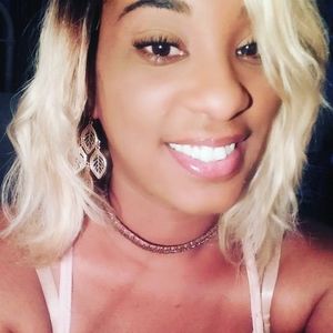 Meet your Posher, Elle